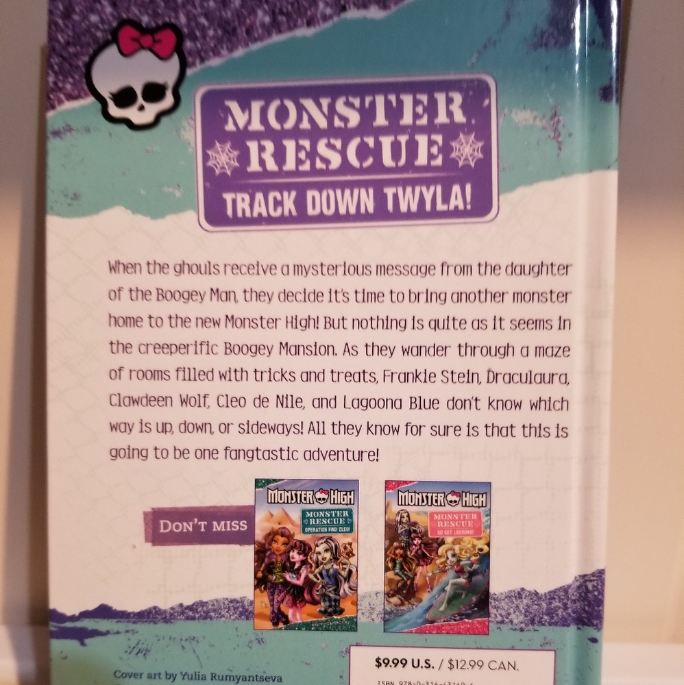 Monster High Monster Rescue Book - Picture 2 of 6